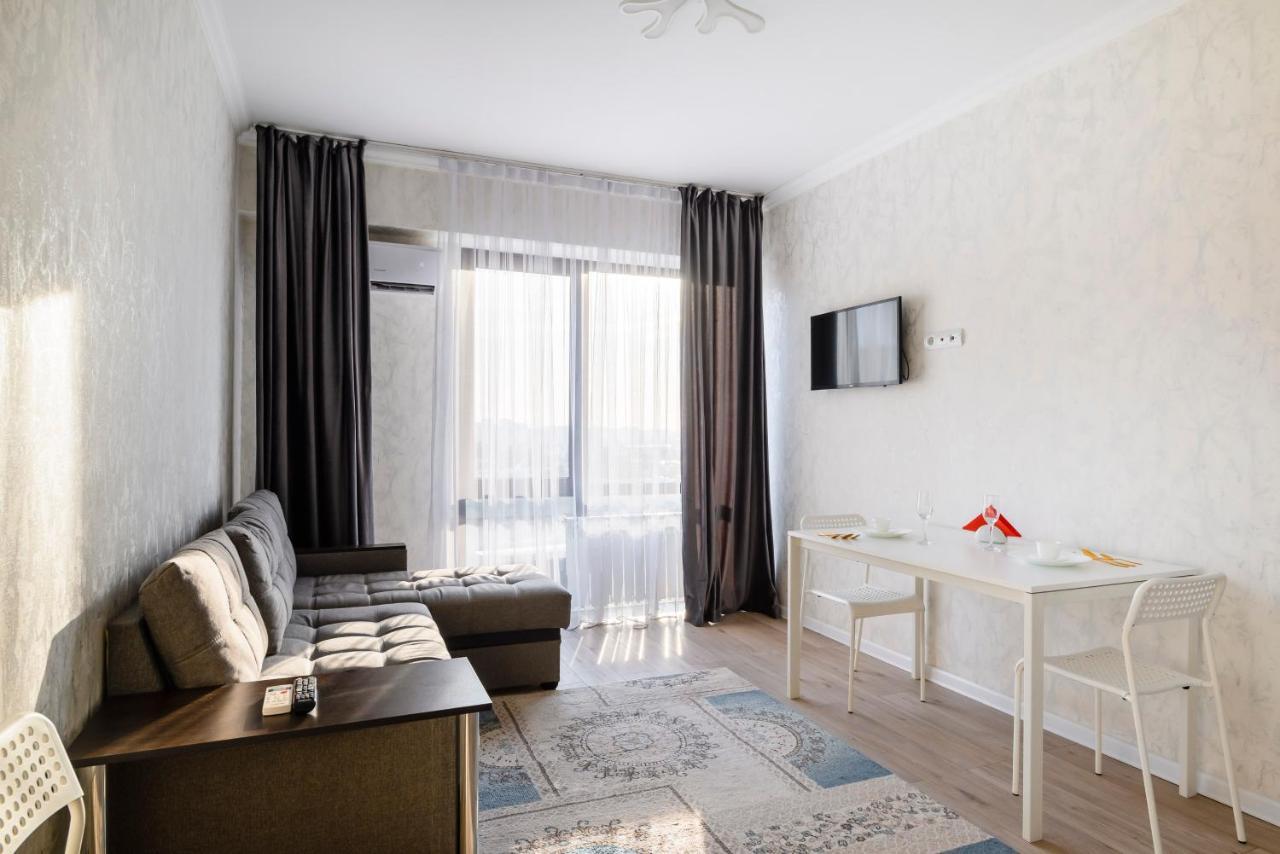 Бизнес И Отдых Almaty Esterno foto